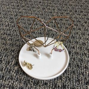 IMM Coxit Wire Heart Jewelry Holder